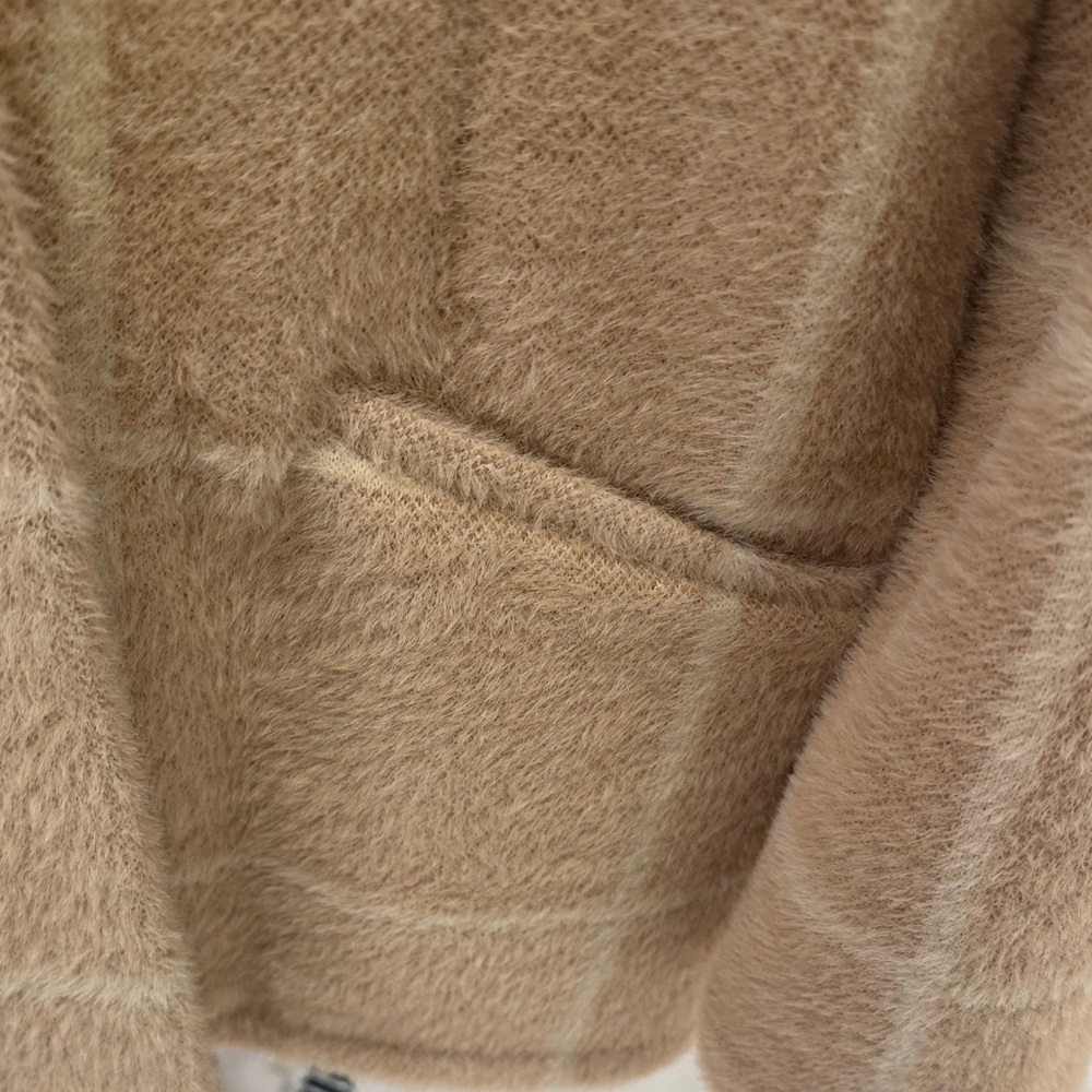 Elegant Beige Checkered Women's Blazer - Picture 3 of 5